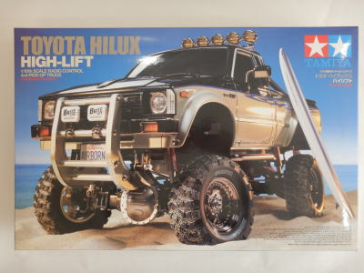 TOYOTA HILUX HIGH-LIFT