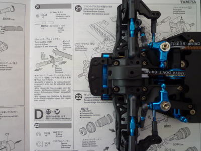 21.フロントアクスルの取り付け