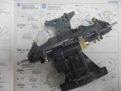 14.フロントアクスルの取り付け