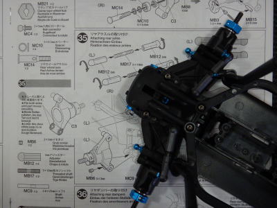 35.リヤアクスルの取り付け