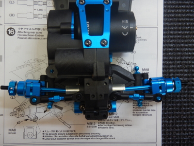 16.リヤアクスルの取り付け