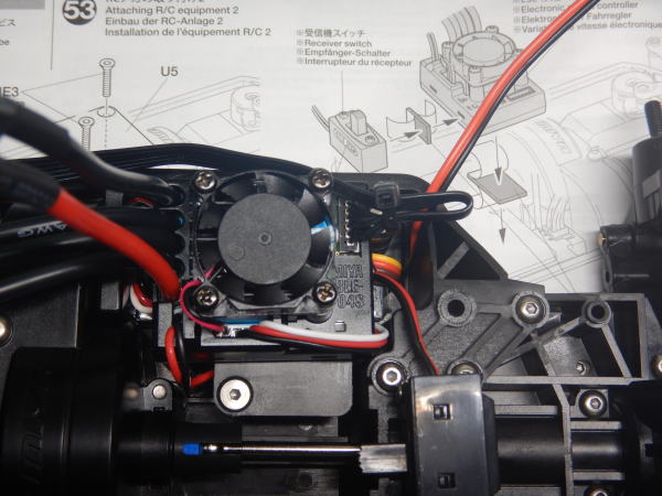 53.RCメカの取り付け２