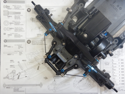 12.リヤアクスルの取り付け