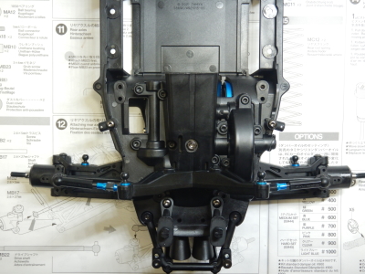 12.リヤアクスルの取り付け