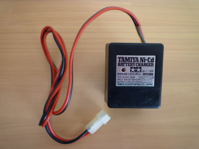 TAMIYA カドニカバッテリー 6V-1200mAh 専用充電器